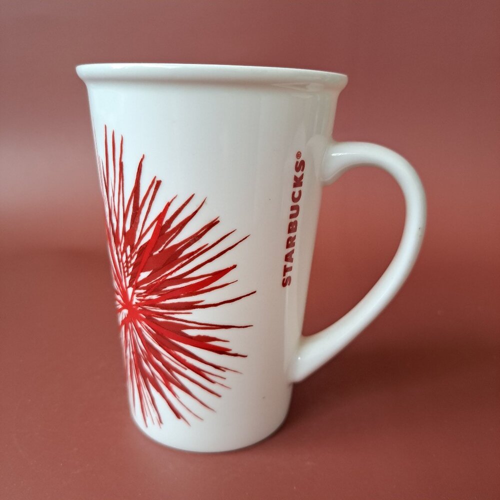 STARBUCKS RED STARBURST FIREBURST 12 OZ COFFEE TEA CUP 2014 EXCELLENT CONDITION - Picture 7 of 8